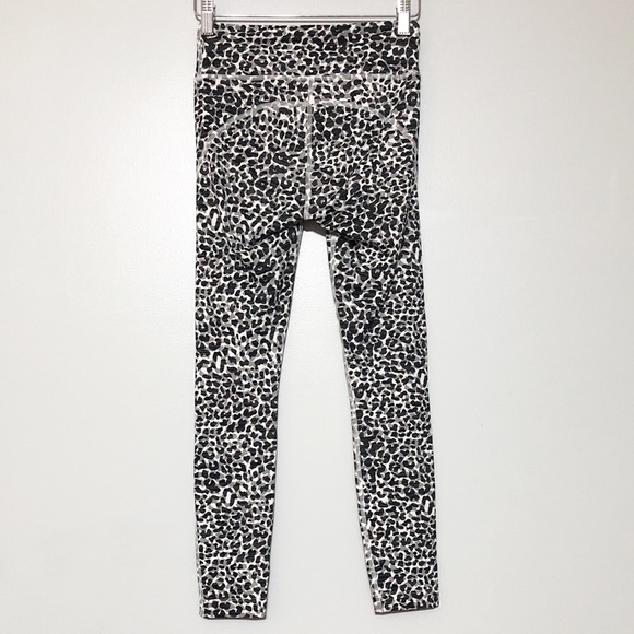 Outdoor Voices TechSweat Flex 7/8 Leopard Print Leggings - Picture 5 of 6